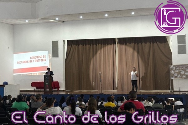 Entre versos y reflexiones, vibran voces jóvenes en el Salesiano