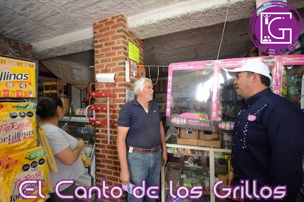 Acerca Roberto Cabrera sus propuestas de campaña a la colonia México