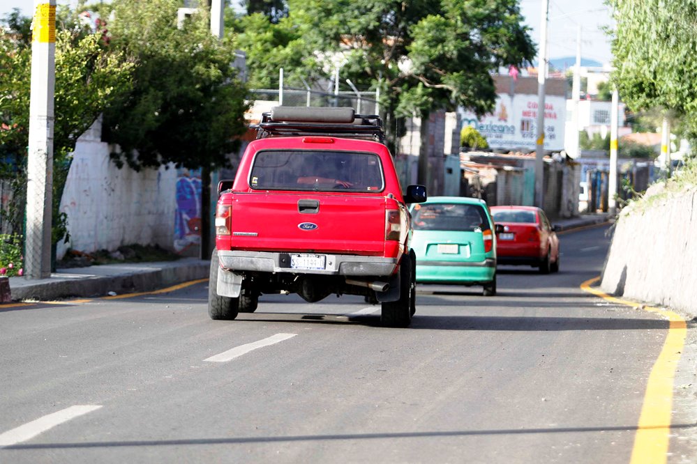 Rehabilitan arteria que conecta con zona oriente de SJR