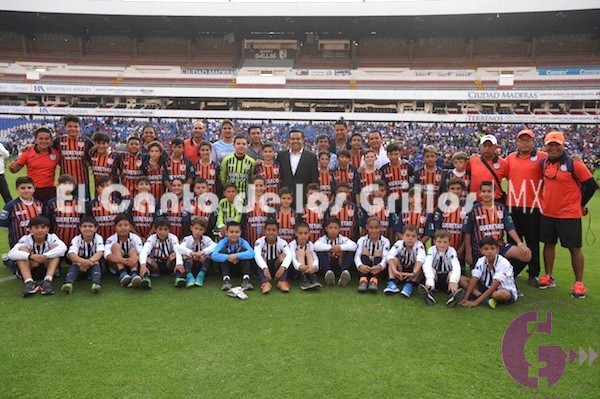 Si uno crece en la cancha y cada vez es mejor, ya ganaron: @LuisBNava