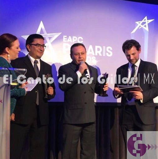 Por subirse al muro, otorgan premio a @BraulioPRI en Inglaterra