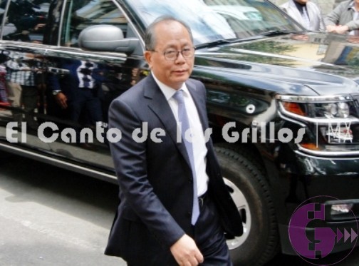 Llega embajador de #China a reunión con López Obrador este jueves