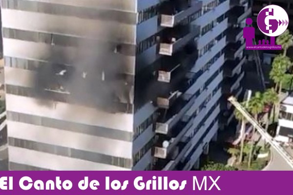 Controlan #incendio en rascacielos de Los Ángeles