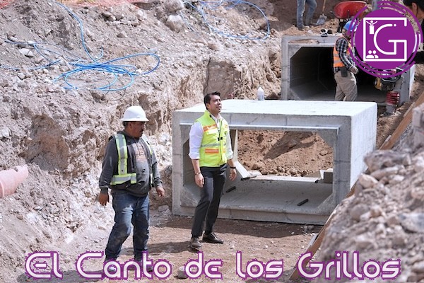 Supervisa Felifer obra de calle Jardineros, colonia Peñuelas