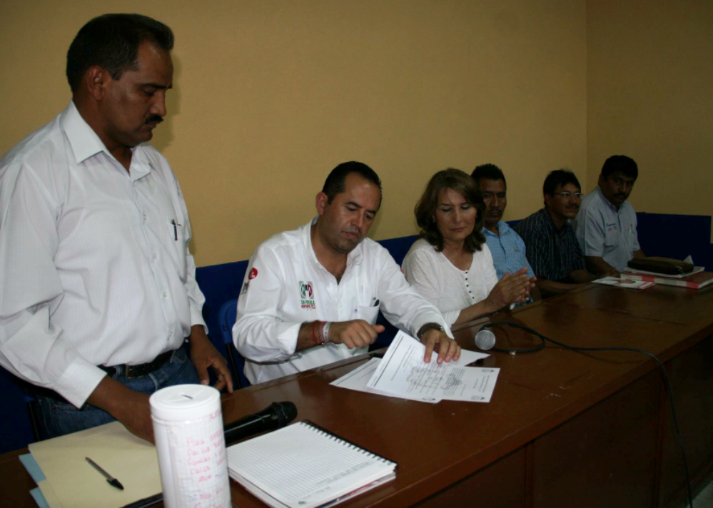 Asume Sánchez compromisos con deportistas sanjuanenses