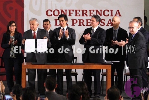 Contratan fondo revolvente para @Pemex por ocho mil millones de dólares