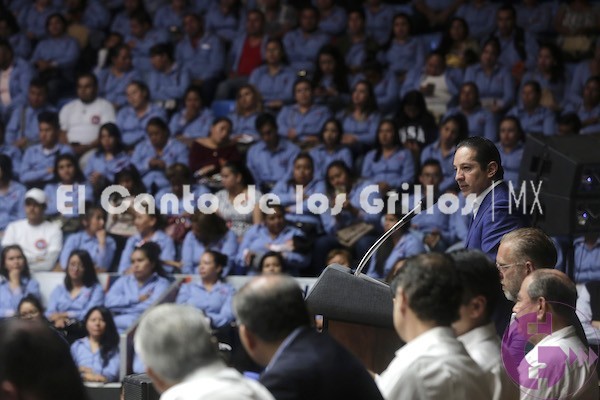 Pactan paz laboral y progreso de #Querétaro