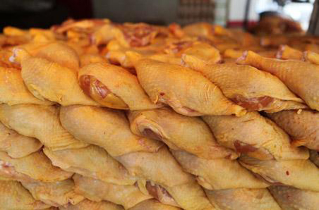 Ante riesgo de importar pollo contaminado, se pronuncia @UNA_CQuesada por cancelar los cupos para Brasil