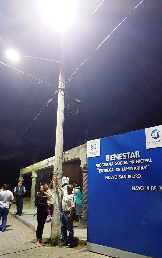 Entrega Memo Vega rehabilitación de Privada Catalina