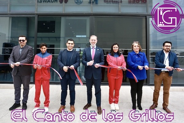 Inaugura Sedesu laboratorio de vehículos eléctricos en UPQ