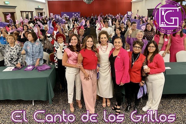 Se reúne Adriana Meza con mujeres queretanas para conmemorar sufragio femenino en México