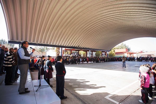 Impulsa @memovegamx formación educativa de estudiantes de la “Camerino García”