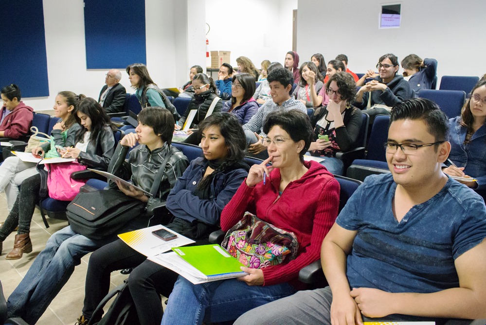 Realiza @UAQmx Primera Jornada para futuros traductores