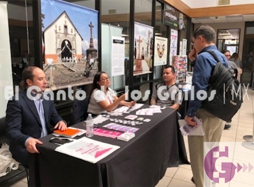 Consulado de México en Dallas ayuda a jóvenes migrantes a renovar #DACA