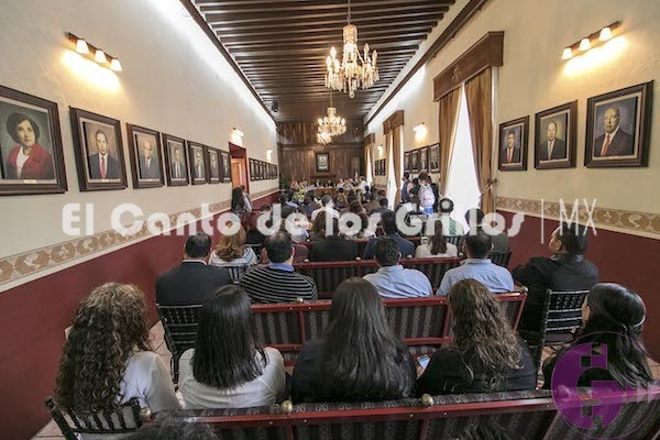 Entrega @memovegamx acta del estado que guarda la administración municipal de #SJR