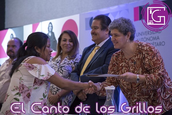 Realiza UAQ ceremonia de medallas y reconocimientos al Mérito Académico 2022