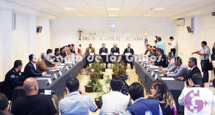 Autoridades apoyan al @IEEQcomunica en materia de #seguridad pública durante el Proceso Electoral 2017-2018