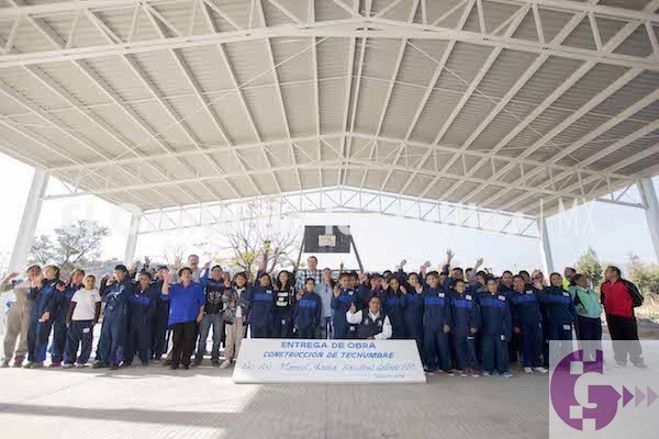 Cumple @memovegamx con techumbre en San José Galindo