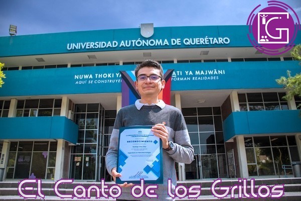 Distinguen a graduado UAQ como el mejor egresado del país