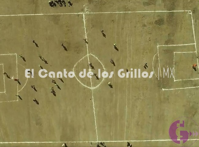 Con figuras del futbol, #México promueve ayuda consular: @EPN