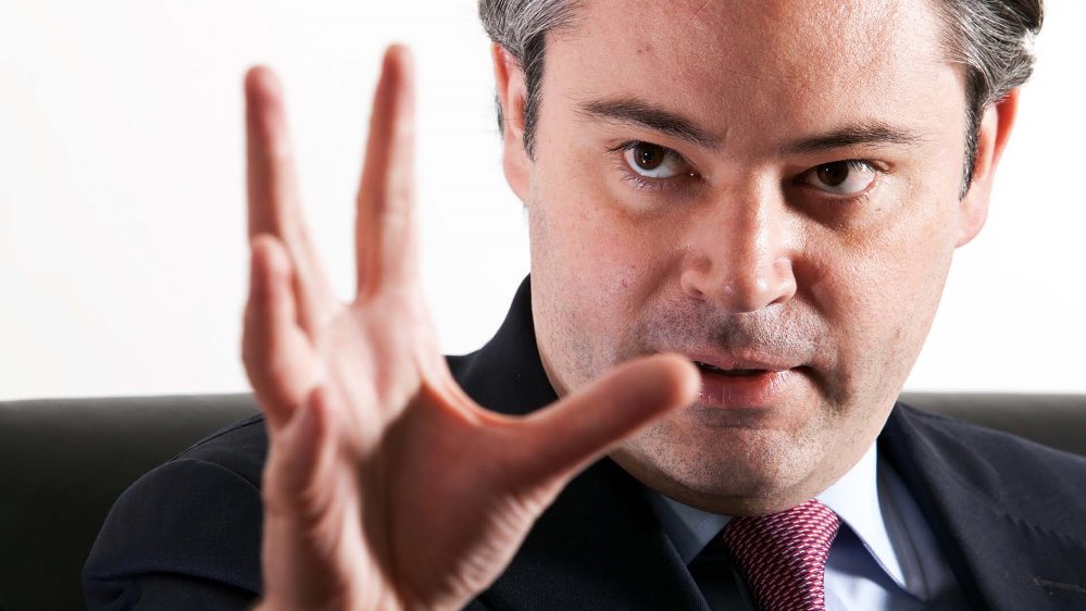 Privilegios de líderes magisteriales se acabaron, sostiene Nuño Mayer