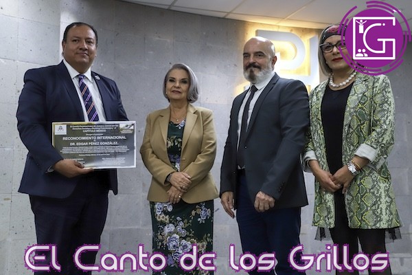 Reconoce Comité Panamericano de Derechos Sociales a director de Derecho UAQ