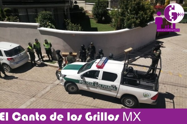 Continúa vigilancia policial y con drones a embajada mexicana en #Bolivia