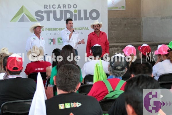 Se reúne Ricardo Astudillo con la CNC y ejidatarios de Bravo