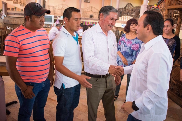 Se reúne @BraulioPRI con prestadores de servicios y comerciantes de Palmillas