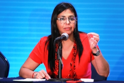 Confirma Delcy Rodríguez su salida de la cancillería de #Venezuela