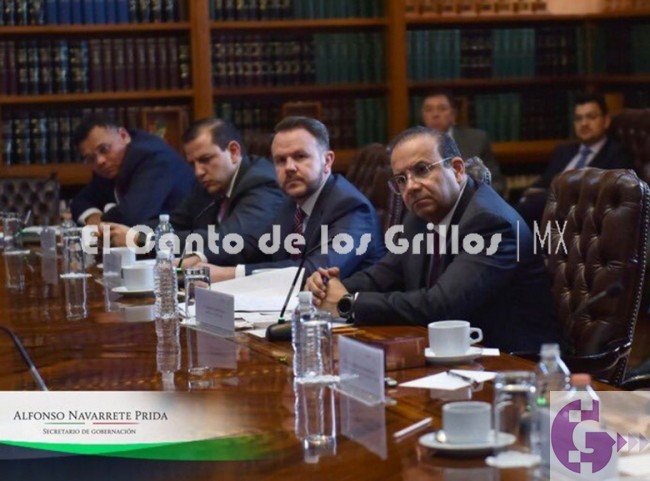 Dialogan @navarreteprida y gobernadores del PRI sobre #seguridad y gobernabilidad