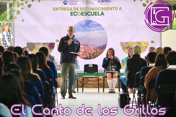 Entrega Marco del Prete certificado de EcoEscuela al Bachillerato Agropecuario de #Colón