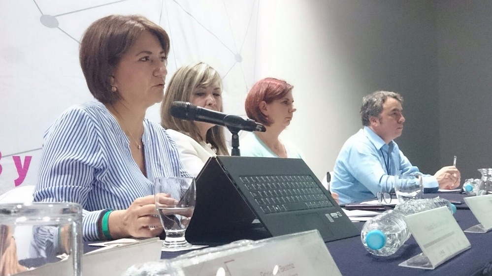 Trabaja IEEQ para disminuir déficit de participación política de mujeres