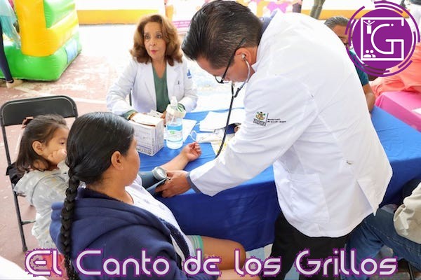 Entregan en #Corregidora beneficios de programas sociales