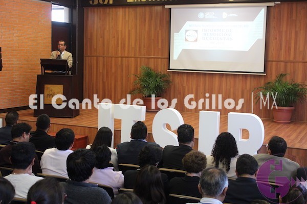 Rinde cuentas el director del @Tec_SanJuan