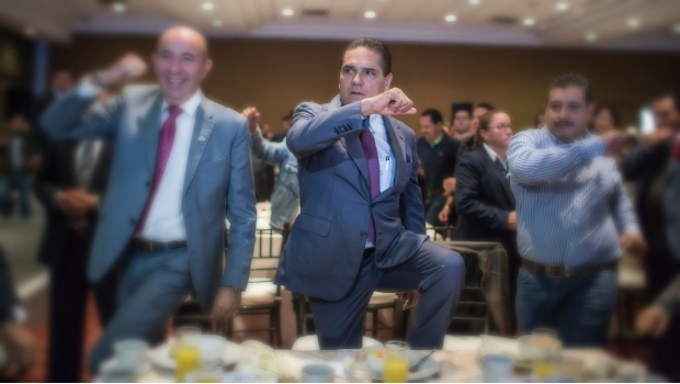 Se destapa @Silvano_A: Quiere ser candidato del PRD a la Presidencia