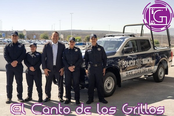 Recibe Policía Municipal de #SJR seis patrullas y uniformes de gobierno estatal