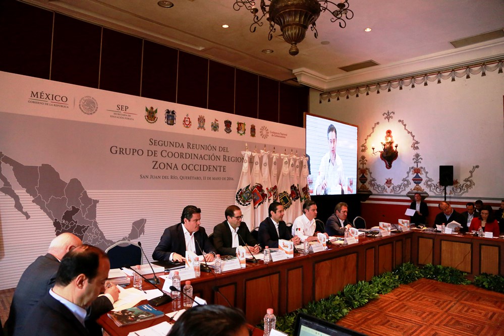 Acuerdan gobernadores y Nuño consolidación de reforma educativa