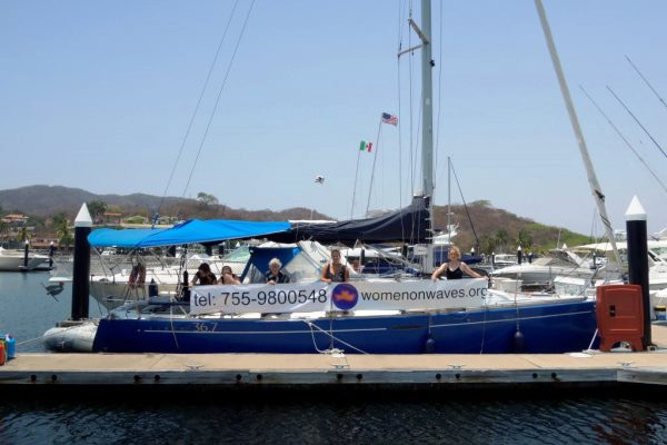 Llega a México el “barco del aborto”