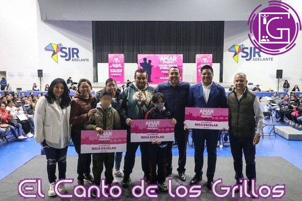 Concluye Roberto Cabrera 1ª etapa de entregas del programa Becas Adelante