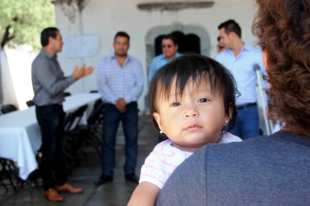 Entrega Orihuela infraestructura para capilla e iglesia