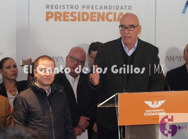 Impide Dante Delgado que prensa cuestione a @RicardoAnayaC