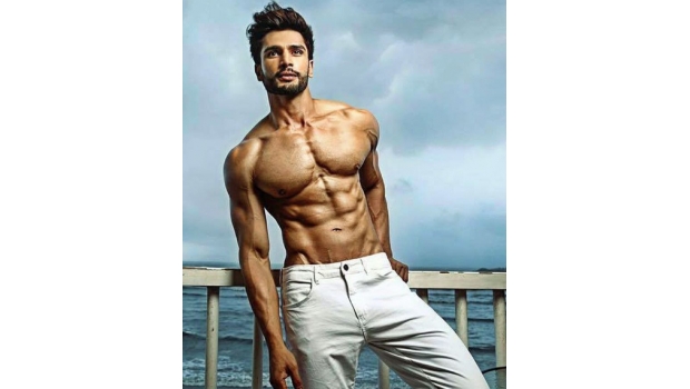 Mujeres, he aquí el nuevo hombre más guapo del mundo