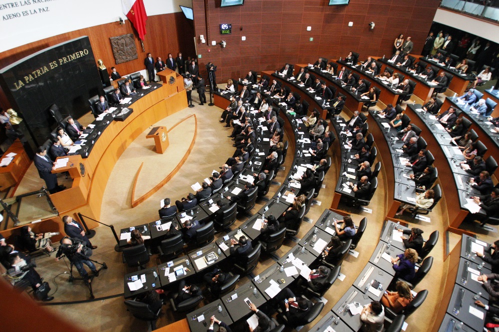 Senado aprueba reforma educativa en favor de “dreamers” mexicanos