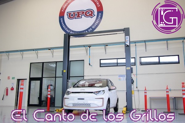 Capacita UPQ a estudiantes con nuevo auto eléctrico