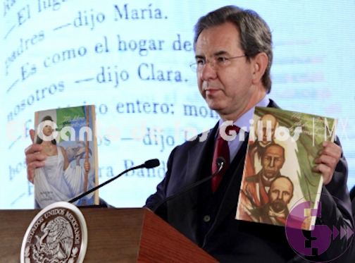 Libros de texto gratuito aún son fuente de conocimiento, afirma @emoctezumab