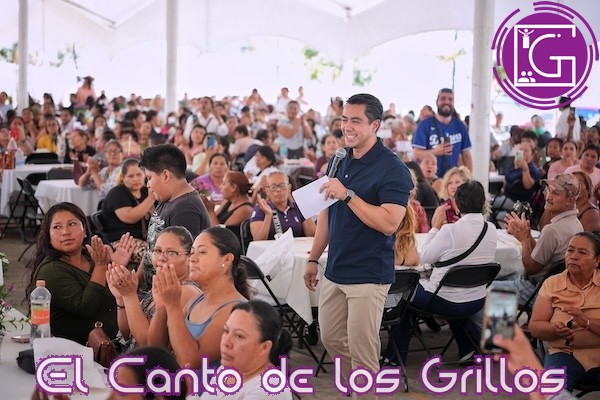 Anuncia Felifer Macías apoyos directos con “El Extra”