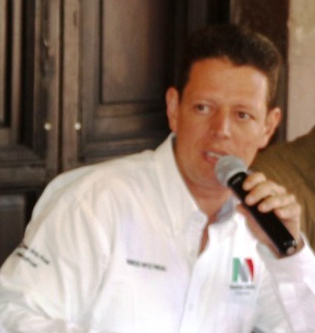 Sancionar a "chaqueteros" que fueron a mitin de #AMLO, pide @MOrtizProal