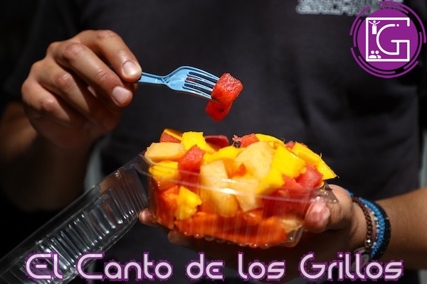 Continúa UAQ impulsando la alimentación nutritiva dentro de sus instalaciones