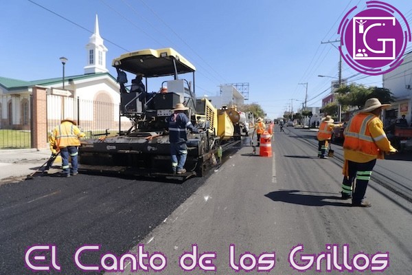 Mejora #SJR la movilidad con labores de bacheo en avenida Universidad